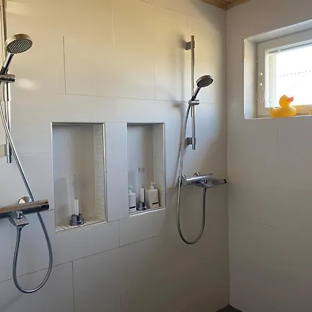 Pajupilli 1-10 Henkilolle Apartamento